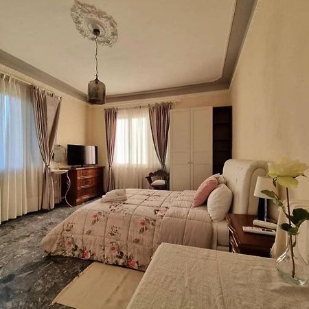 B&B Le rose di Paola Santa Maria a Monte Esterno foto