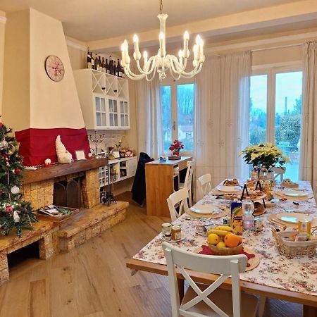 B&B Le rose di Paola Santa Maria a Monte Esterno foto