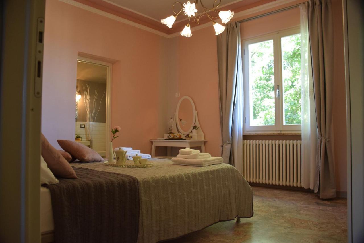 B&B Le rose di Paola Santa Maria a Monte Esterno foto