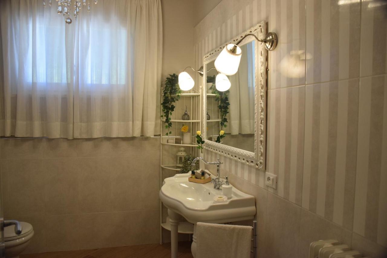 B&B Le rose di Paola Santa Maria a Monte Esterno foto