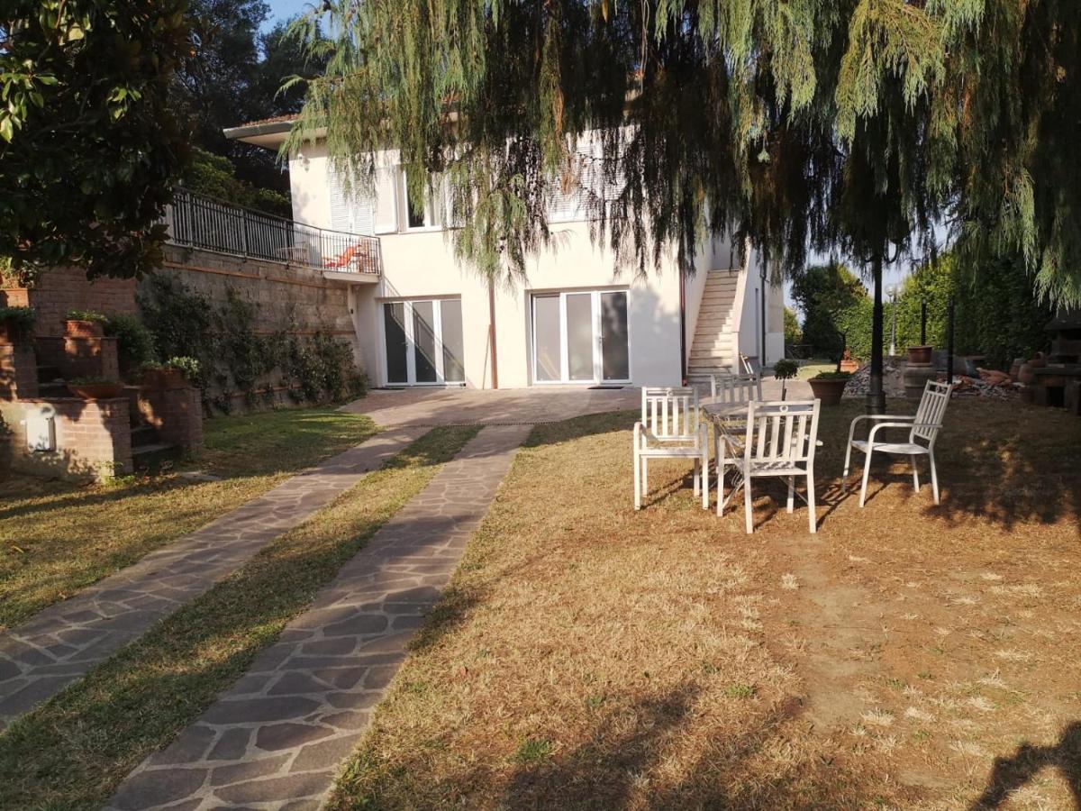 B&B Le rose di Paola Santa Maria a Monte Esterno foto