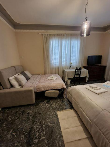 B&B Le rose di Paola Santa Maria a Monte Esterno foto